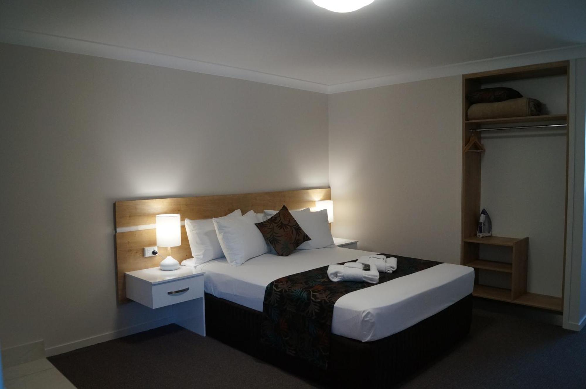 Castle Crest Motel Townsville Buitenkant foto