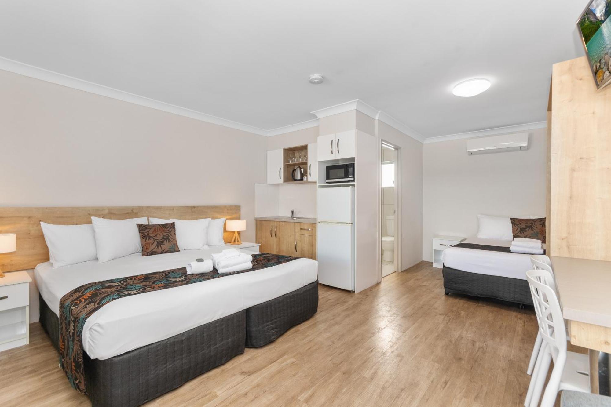 Castle Crest Motel Townsville Buitenkant foto