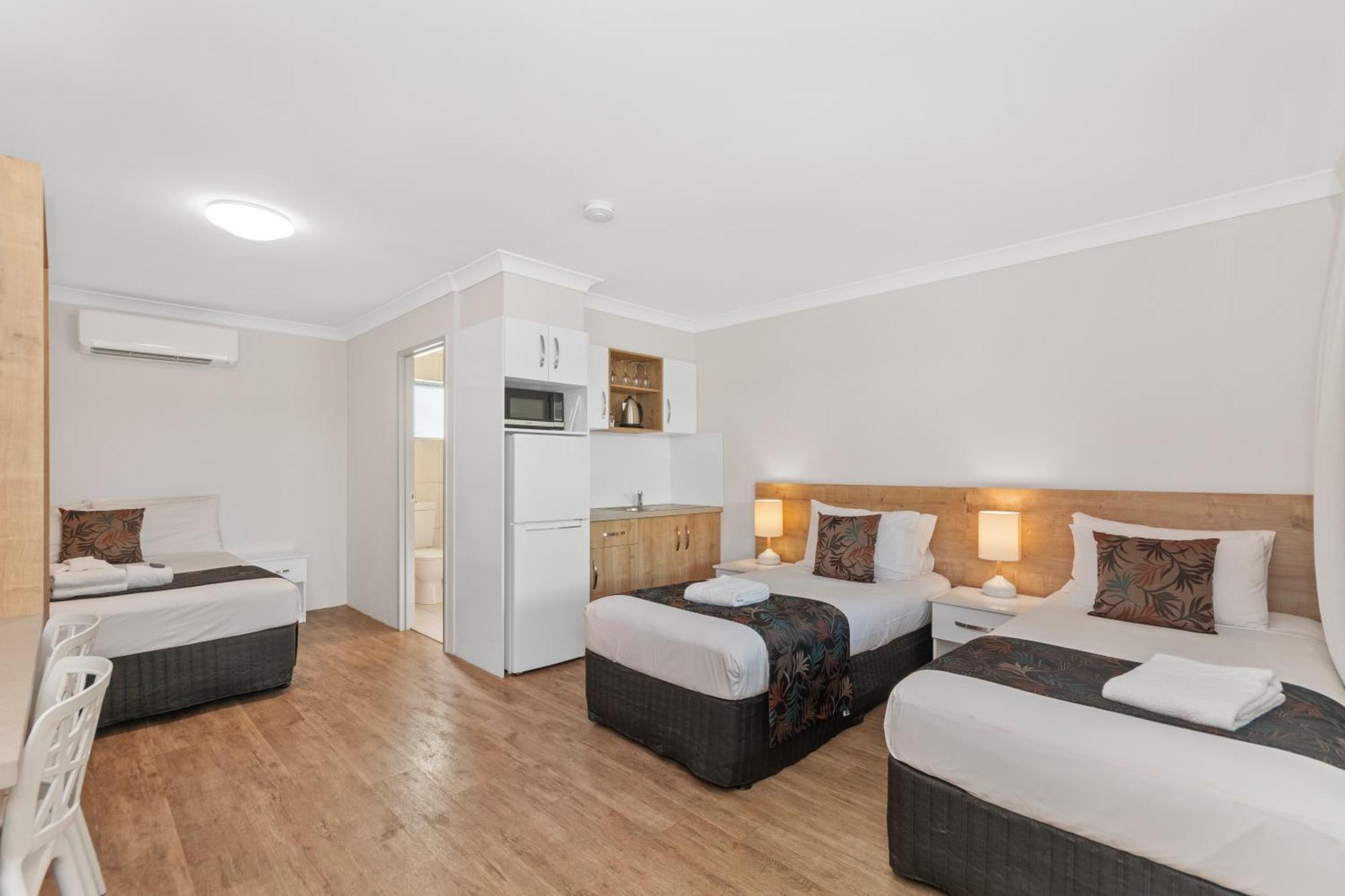 Castle Crest Motel Townsville Buitenkant foto